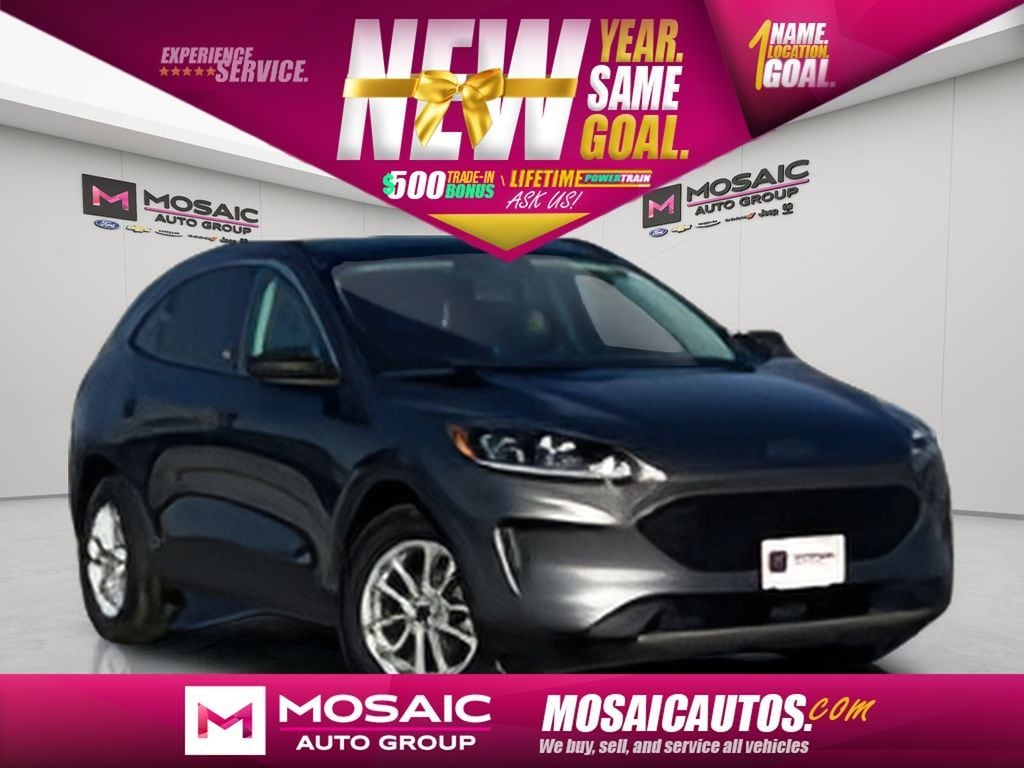 Used 2022 Ford Escape SE with VIN 1FMCU9BZ0NUA06572 for sale in Zumbrota, Minnesota