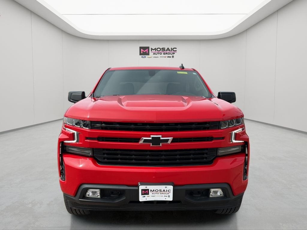 Used 2021 Chevrolet Silverado 1500 RST with VIN 3GCUYEET3MG376509 for sale in Zumbrota, Minnesota