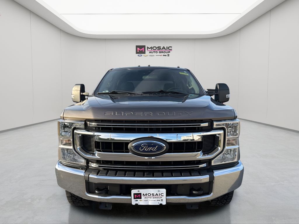 Used 2020 Ford F-350 Super Duty XLT with VIN 1FT8W3BT2LEC41866 for sale in Zumbrota, Minnesota