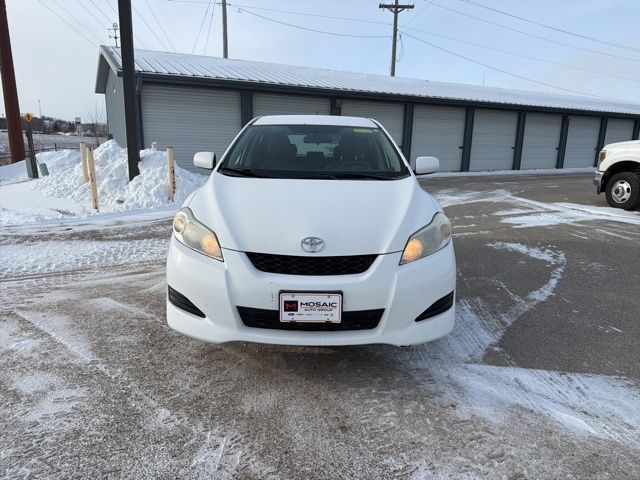 Used 2009 Toyota Matrix Base with VIN 2T1KU40E09C100554 for sale in Zumbrota, Minnesota