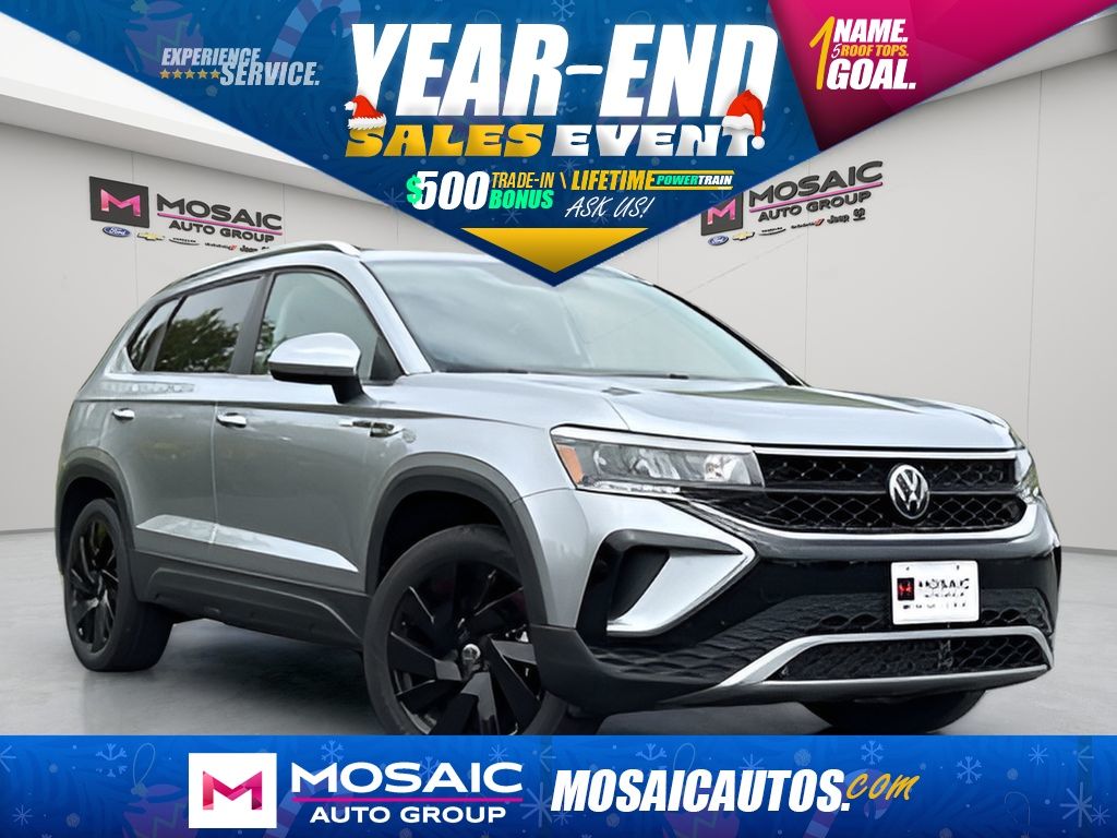 2024 Volkswagen Taos SE's photo