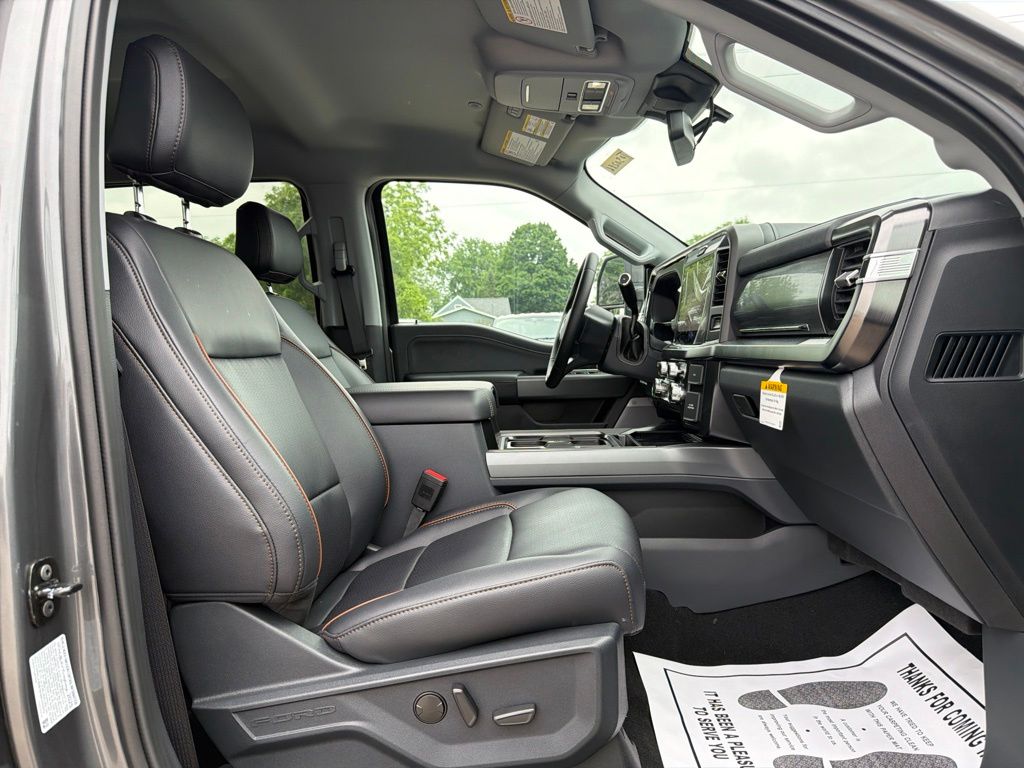 2026 Ford F-350 Super Duty Lariat - Photo 10
