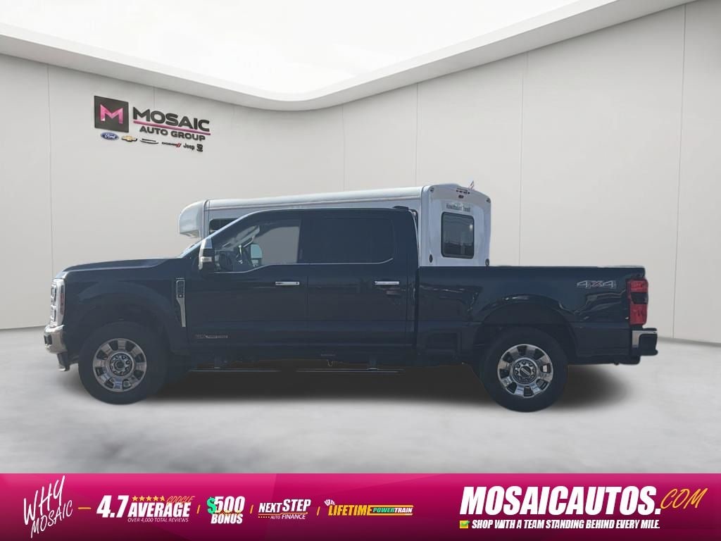 Used 2024 Ford F-250SD Lariat Truck
