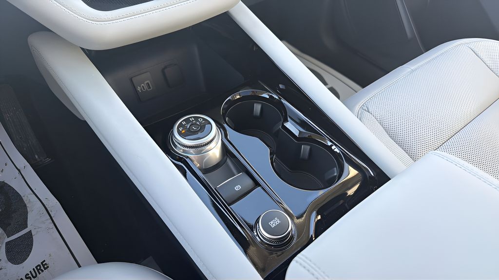 2026 Ford Explorer Platinum - Photo 37