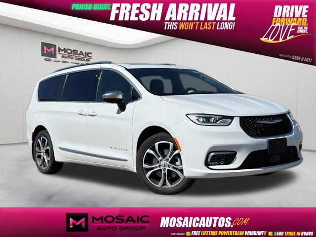 2025 Chrysler Pacifica Pinnacle AWD's photo