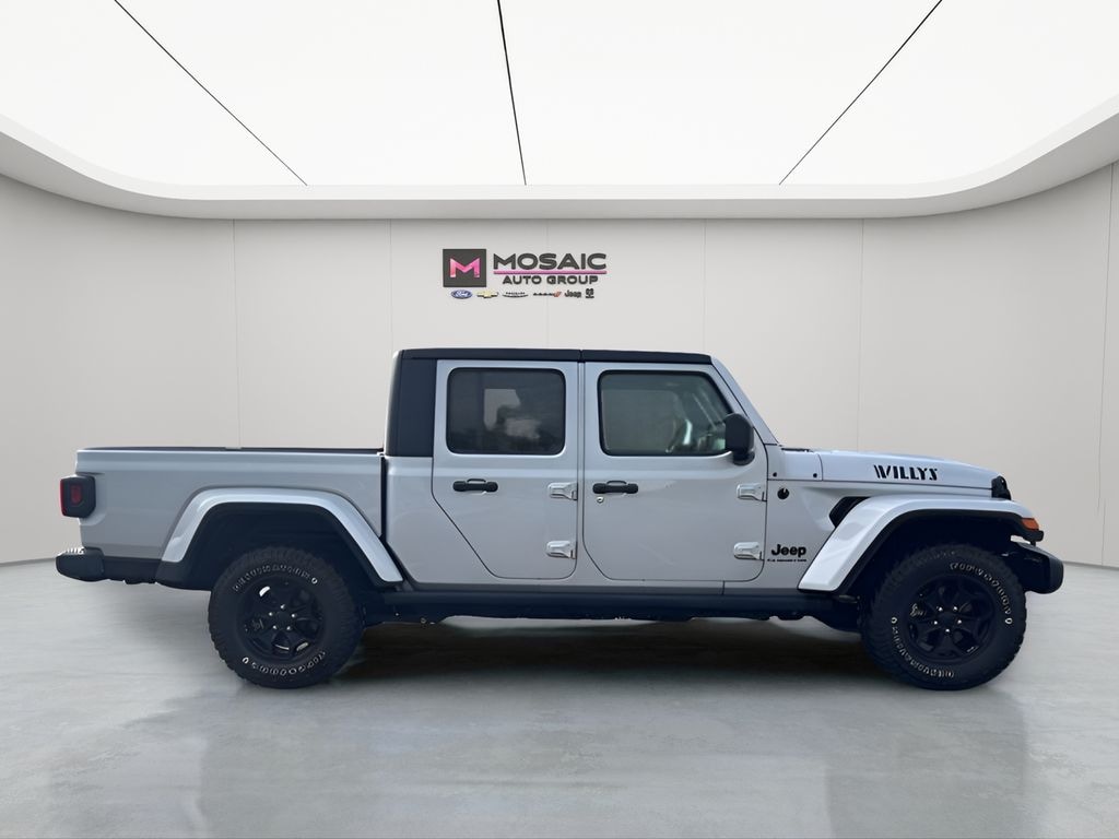 Used 2022 Jeep Gladiator Willys Truck