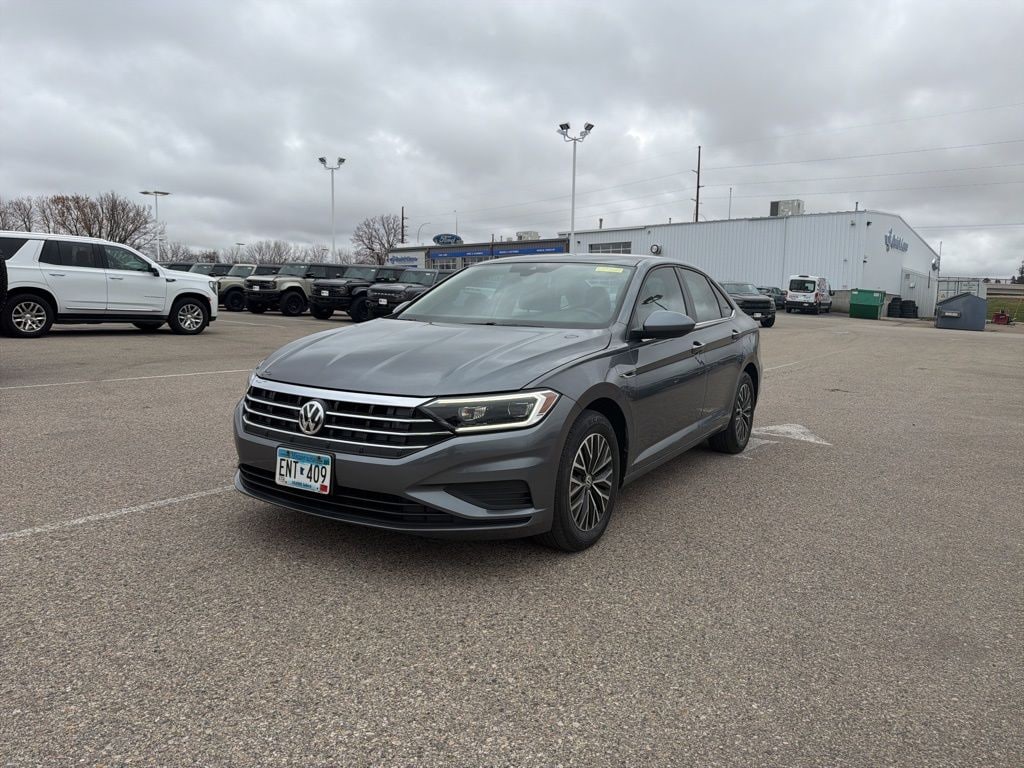 Used 2019 Volkswagen Jetta SEL Sedan