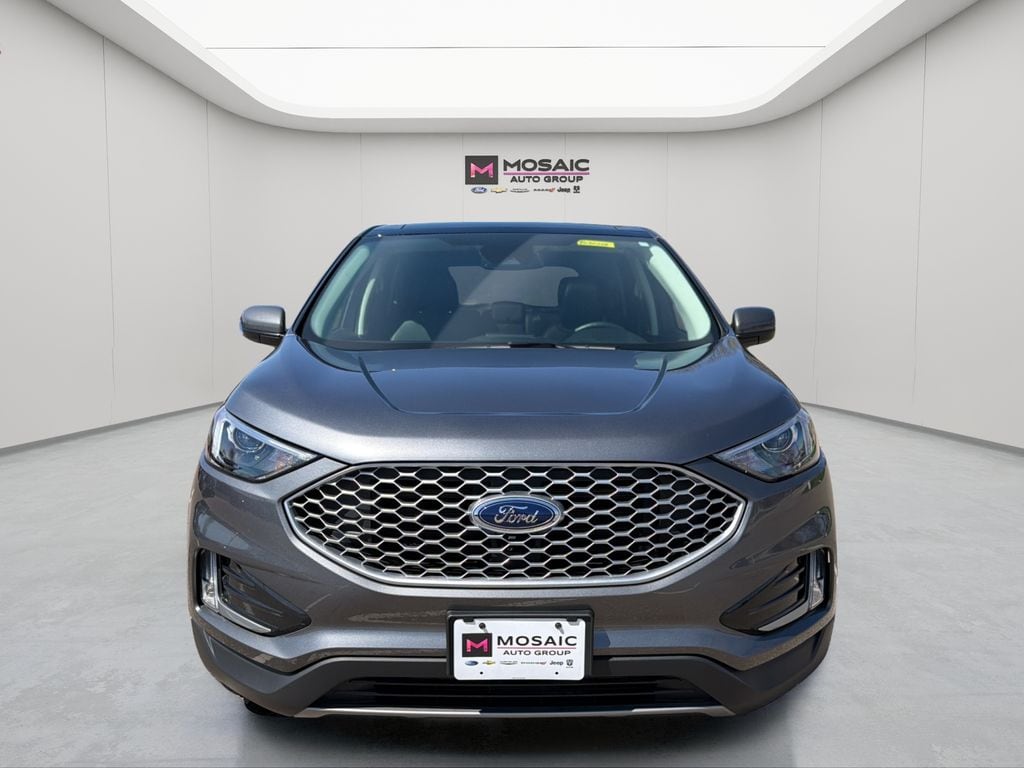 Used 2024 Ford Edge SEL with VIN 2FMPK4J92RBA45865 for sale in Zumbrota, Minnesota