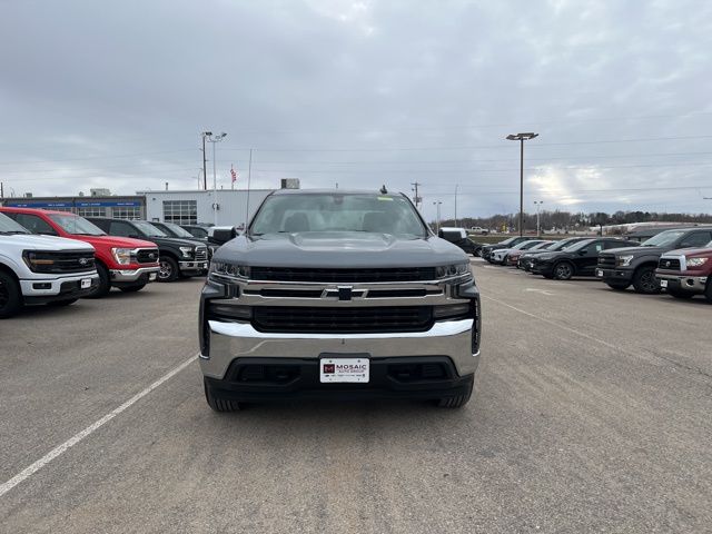 Used 2020 Chevrolet Silverado 1500 LT with VIN 1GCRYDED7LZ348333 for sale in Zumbrota, Minnesota