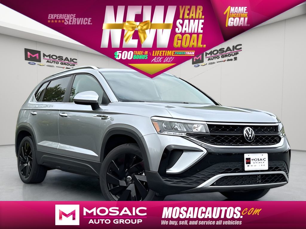 2024 Volkswagen Taos SE's photo