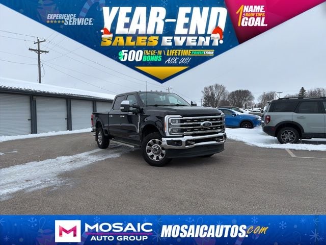 2023 Ford F-350 Super Duty Lariat's photo