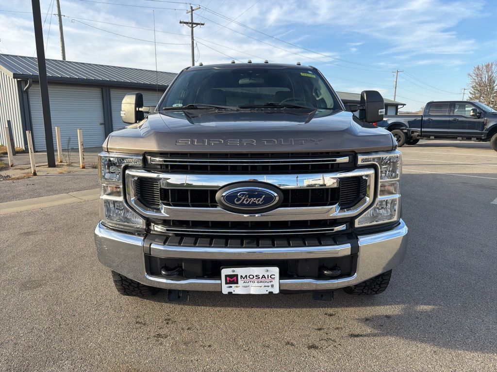 Used 2020 Ford F-350 Super Duty XLT with VIN 1FT8W3BT2LEC41866 for sale in Zumbrota, Minnesota