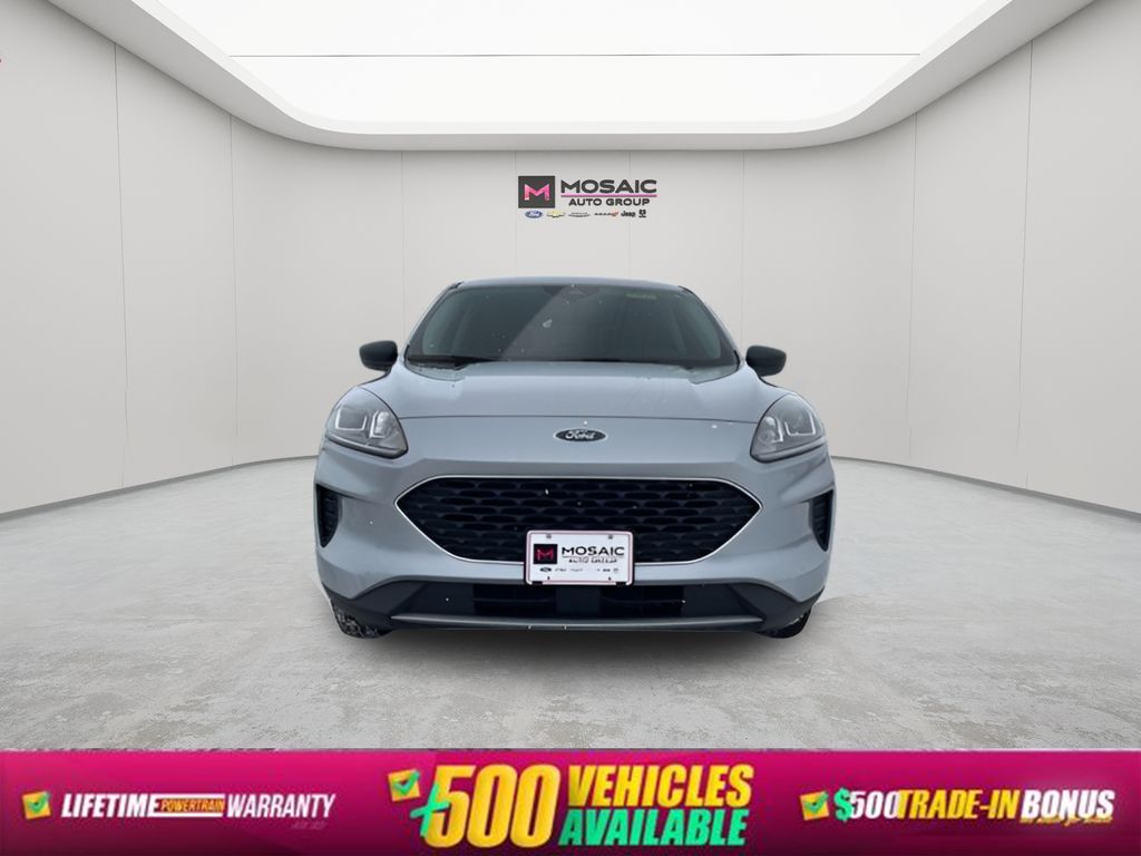 Used 2022 Ford Escape SE with VIN 1FMCU9G62NUB71148 for sale in Zumbrota, Minnesota