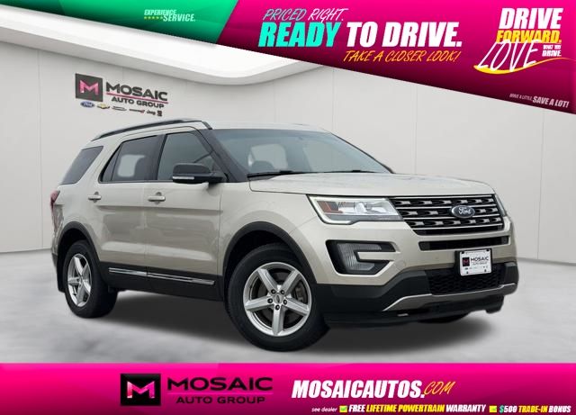 2017 Ford Explorer XLT 4WD's photo