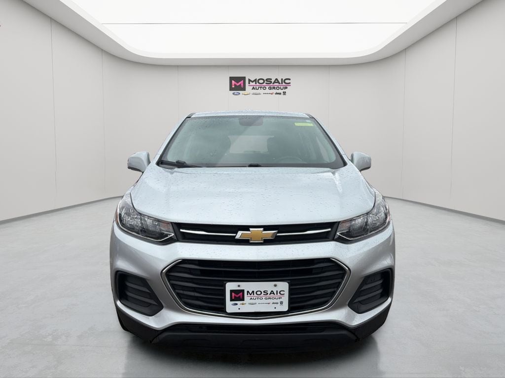 Used 2018 Chevrolet Trax LS with VIN KL7CJKSB8JB601311 for sale in Zumbrota, Minnesota