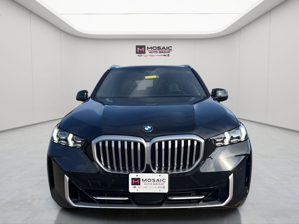 Used 2025 BMW X5 40i with VIN 5UX23EU03S9W54561 for sale in Zumbrota, Minnesota