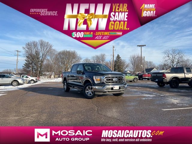 2021 Ford F-150 XLT's photo