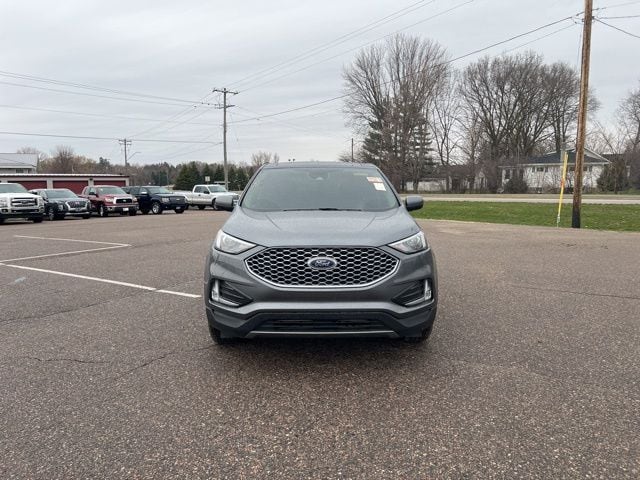 Used 2024 Ford Edge SEL with VIN 2FMPK4J92RBA45865 for sale in Zumbrota, Minnesota