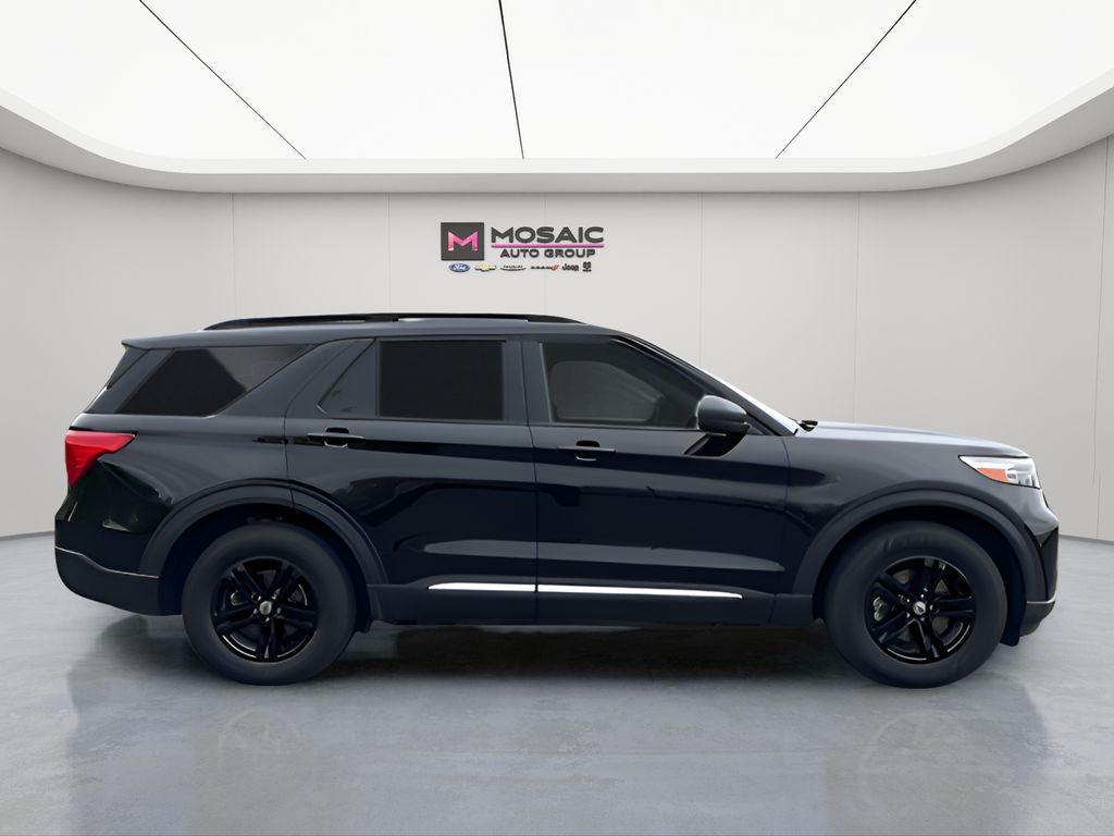 Used 2022 Ford Explorer XLT with VIN 1FMSK8DH9NGB86357 for sale in Zumbrota, Minnesota