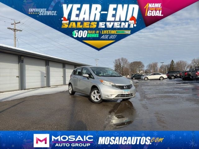 2015 Nissan Versa Note SV's photo