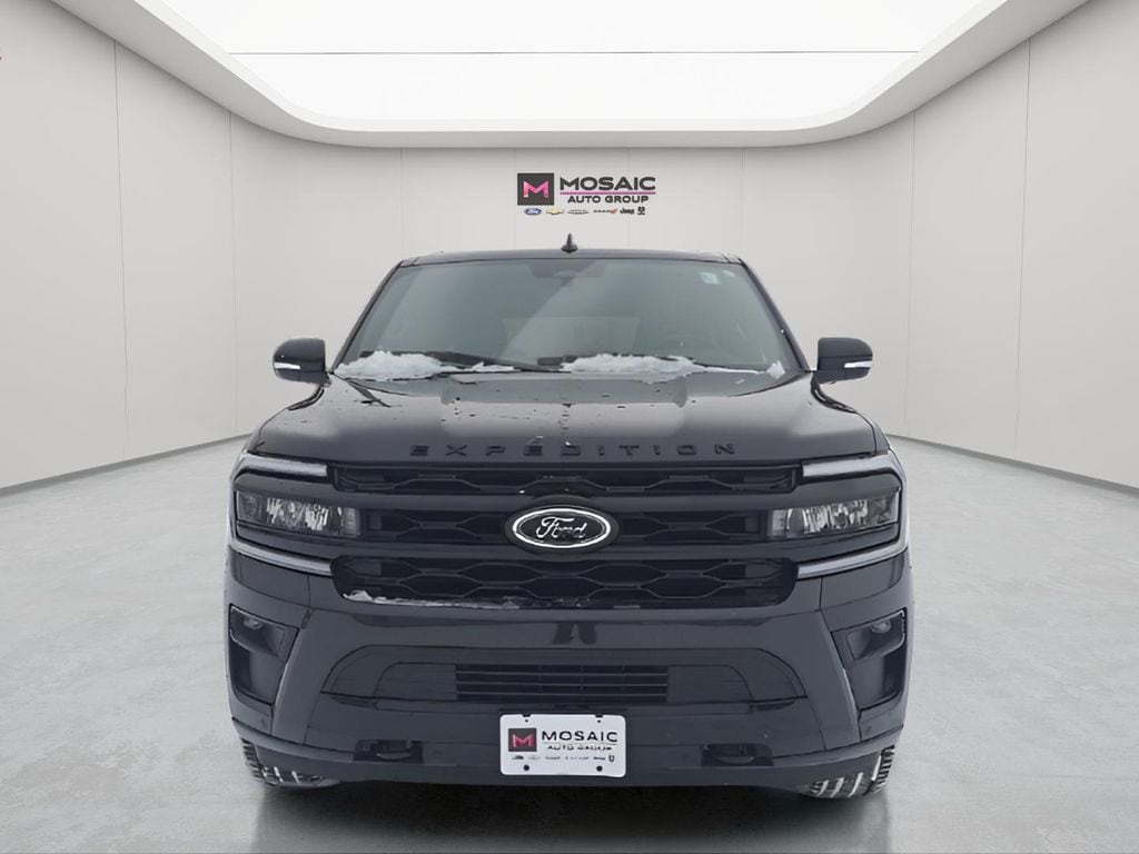 Used 2022 Ford Expedition Limited with VIN 1FMJK2AT5NEA07681 for sale in Zumbrota, Minnesota