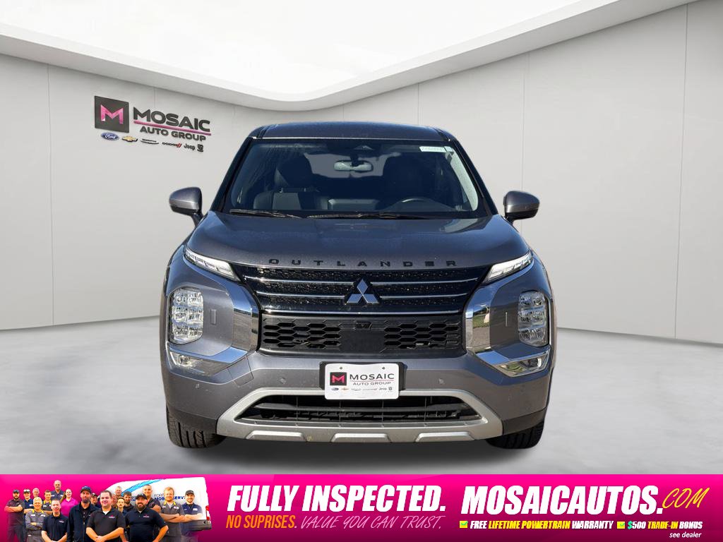 Used 2023 Mitsubishi Outlander Plug-In Hybrid SE with VIN JA4T5UA9XPZ040895 for sale in Zumbrota, Minnesota