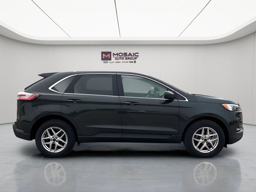 Used 2024 Ford Edge SEL with VIN 2FMPK4J93RBA00644 for sale in Zumbrota, Minnesota