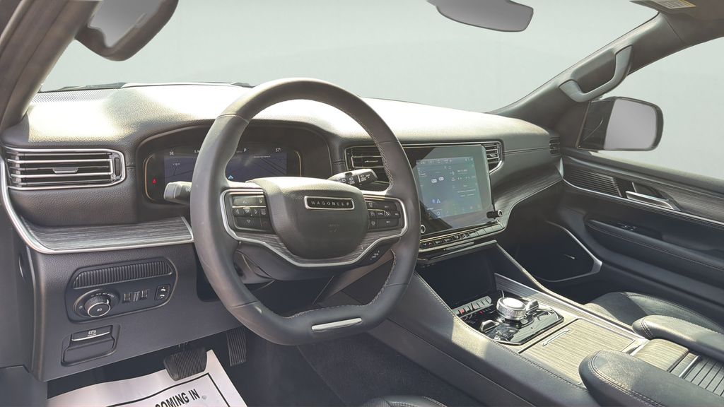2024 Jeep Wagoneer L Series III - Photo 25