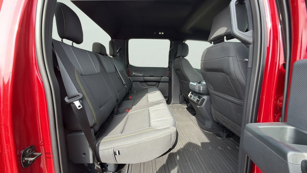 2025 Ford F-150 STX - Photo 13