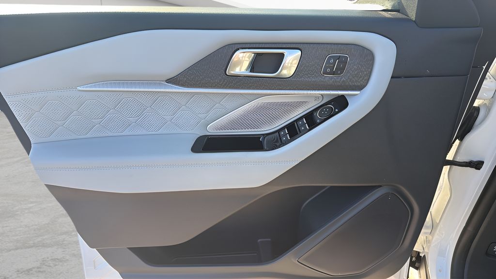 2026 Ford Explorer Platinum - Photo 27