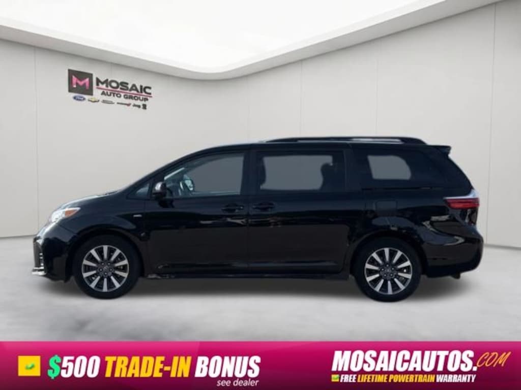 Used 2018 Toyota Sienna LE Minivan/Van