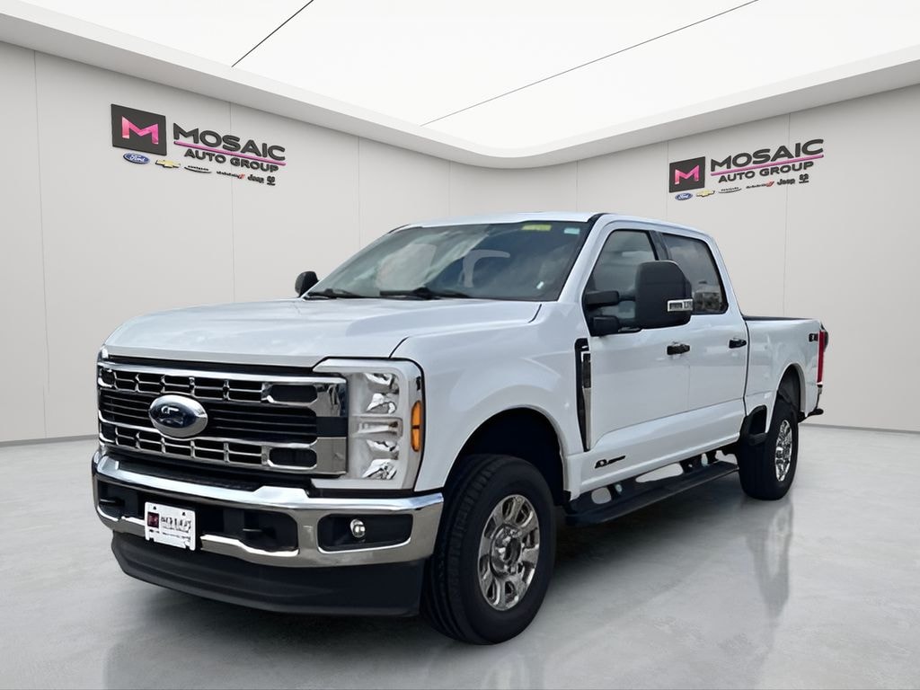 Used 2024 Ford F-250SD XLT Truck