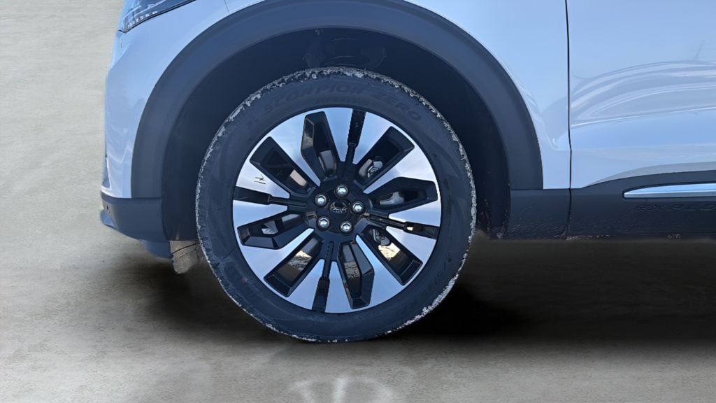 2026 Ford Explorer Platinum - Photo 44