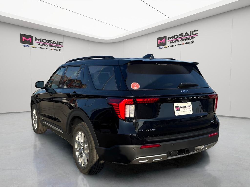 Used 2025 Ford Explorer Active SUV