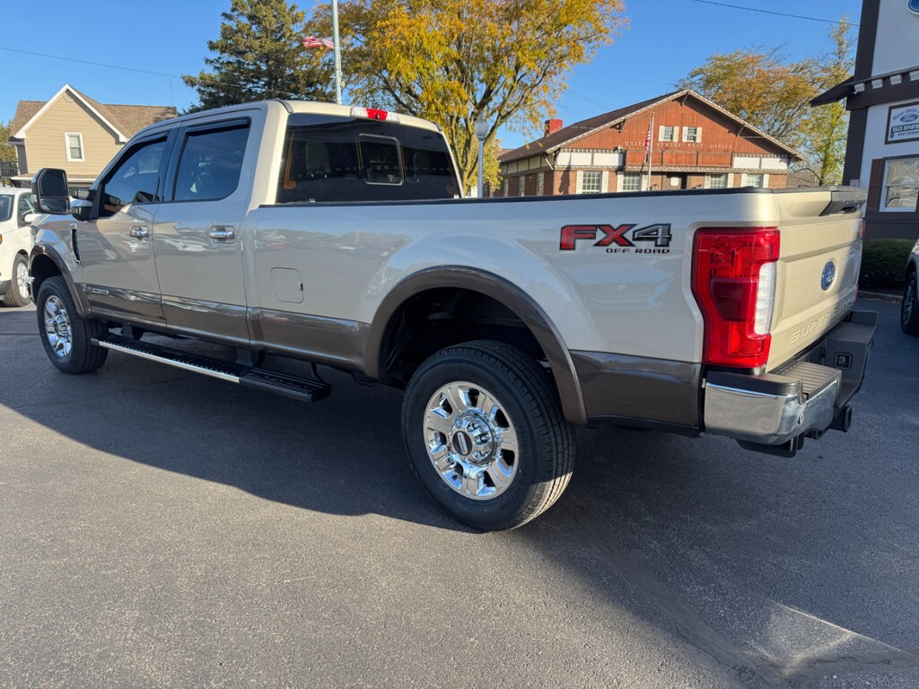 Used 2017 Ford Super Duty F-350 SRW Lariat 4WD Crew Cab 8 Bed Truck Crew Cab