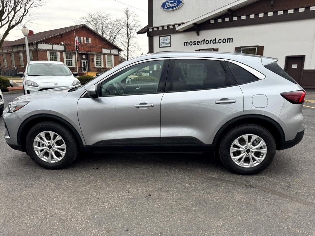Used 2023 Ford Escape Active AWD SUV