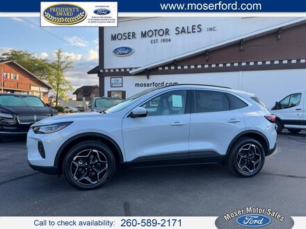 2026 Ford Escape Platinum AWD SUV