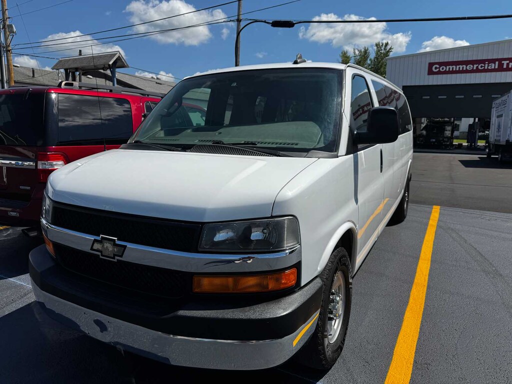 Used 2017 Chevrolet Express Passenger LT RWD 3500 155