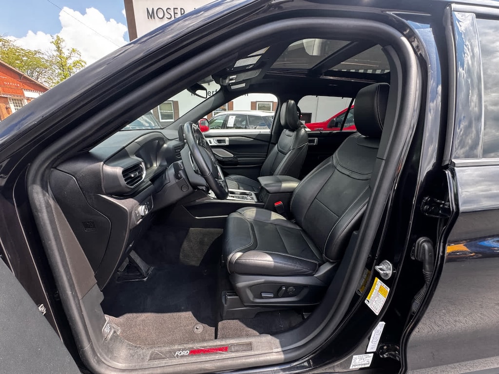 Used 2022 Ford Explorer ST 4WD