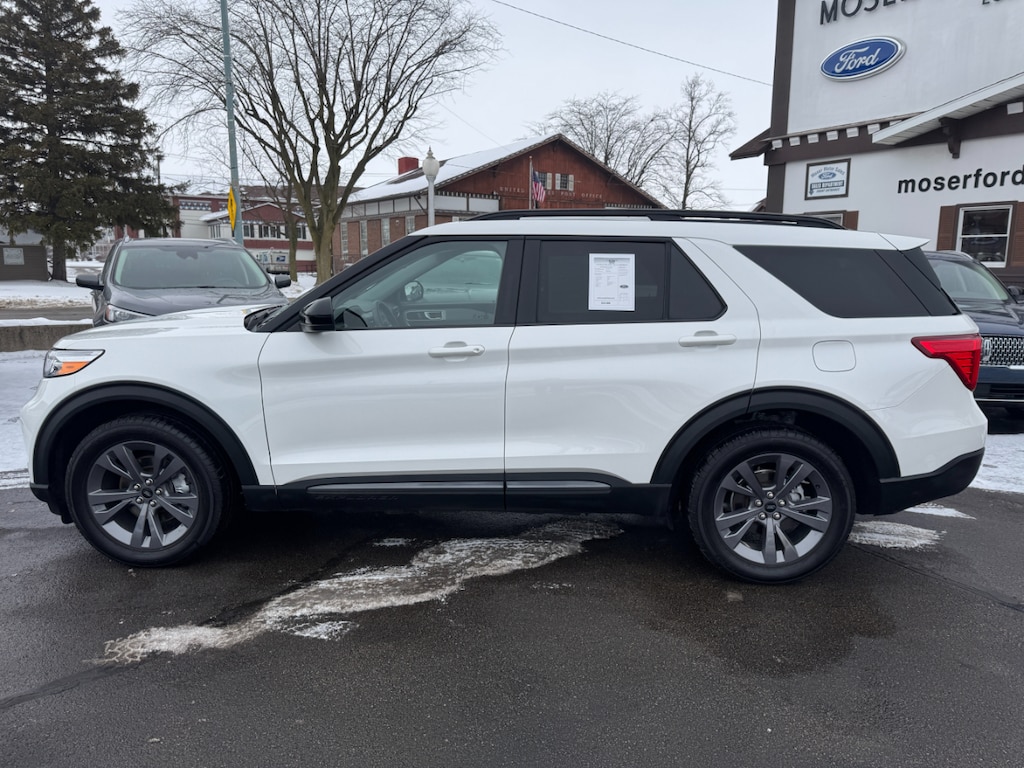 Used 2023 Ford Explorer XLT 4WD SUV