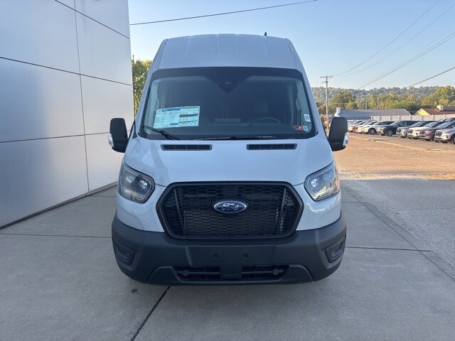 2025 Ford Transit photo 2