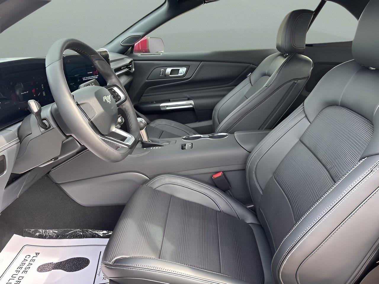 2026 Ford Mustang EcoBoost Premium Convertible - Photo 10