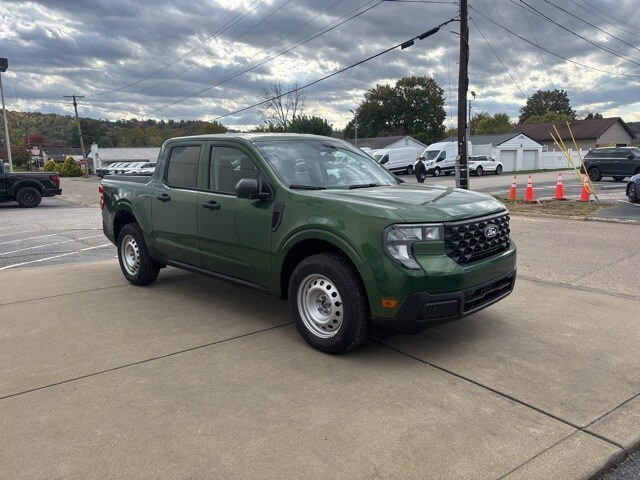 2025 Ford Maverick XL photo 2