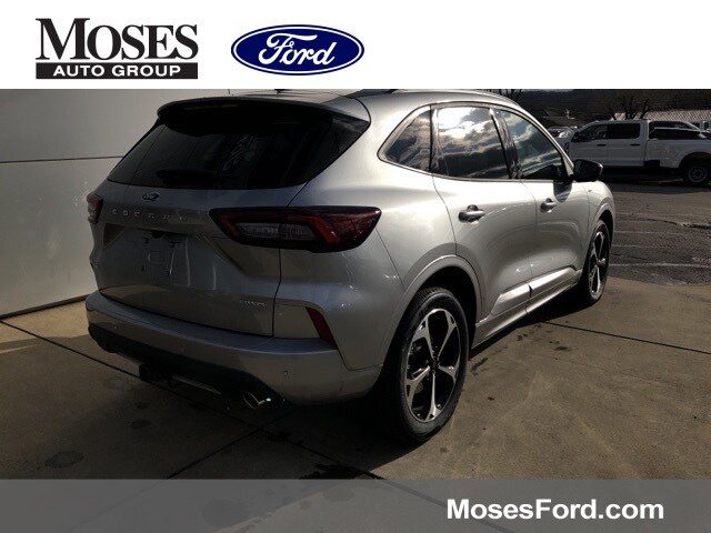 2024 Ford Escape ST-Line Select photo 3