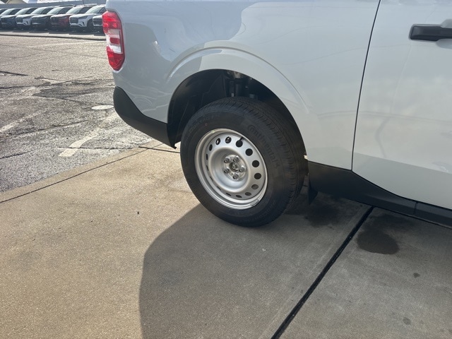 2025 Ford Maverick XL photo 4