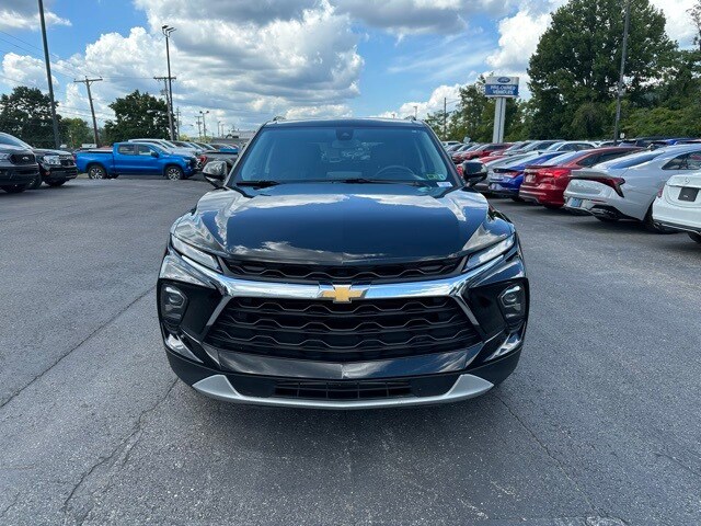 2024 Chevrolet Blazer 2LT photo 2
