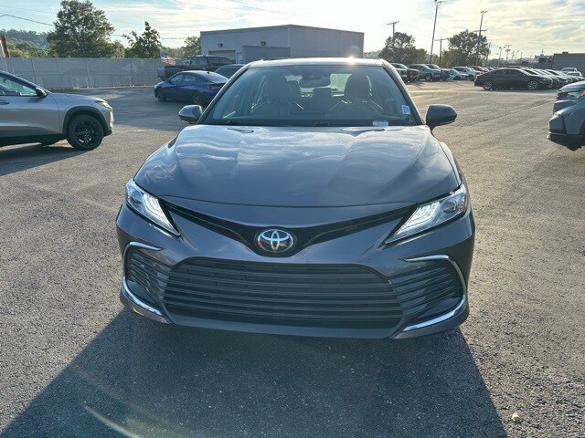 2024 Toyota Camry XLE photo 2