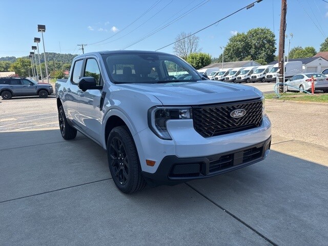 2025 Ford Maverick Lariat photo 3