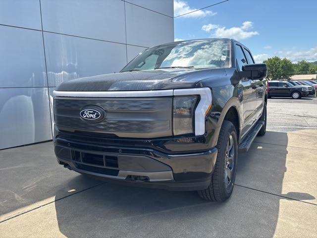 2025 Ford F-150 Lightning Lariat's photo