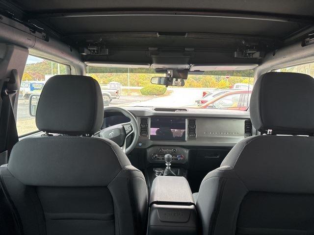 2025 Ford Bronco 4-Door Base - Photo 10